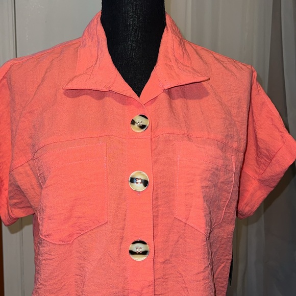 New John Mark Button Down Top Coral Color - Picture 6 of 9
